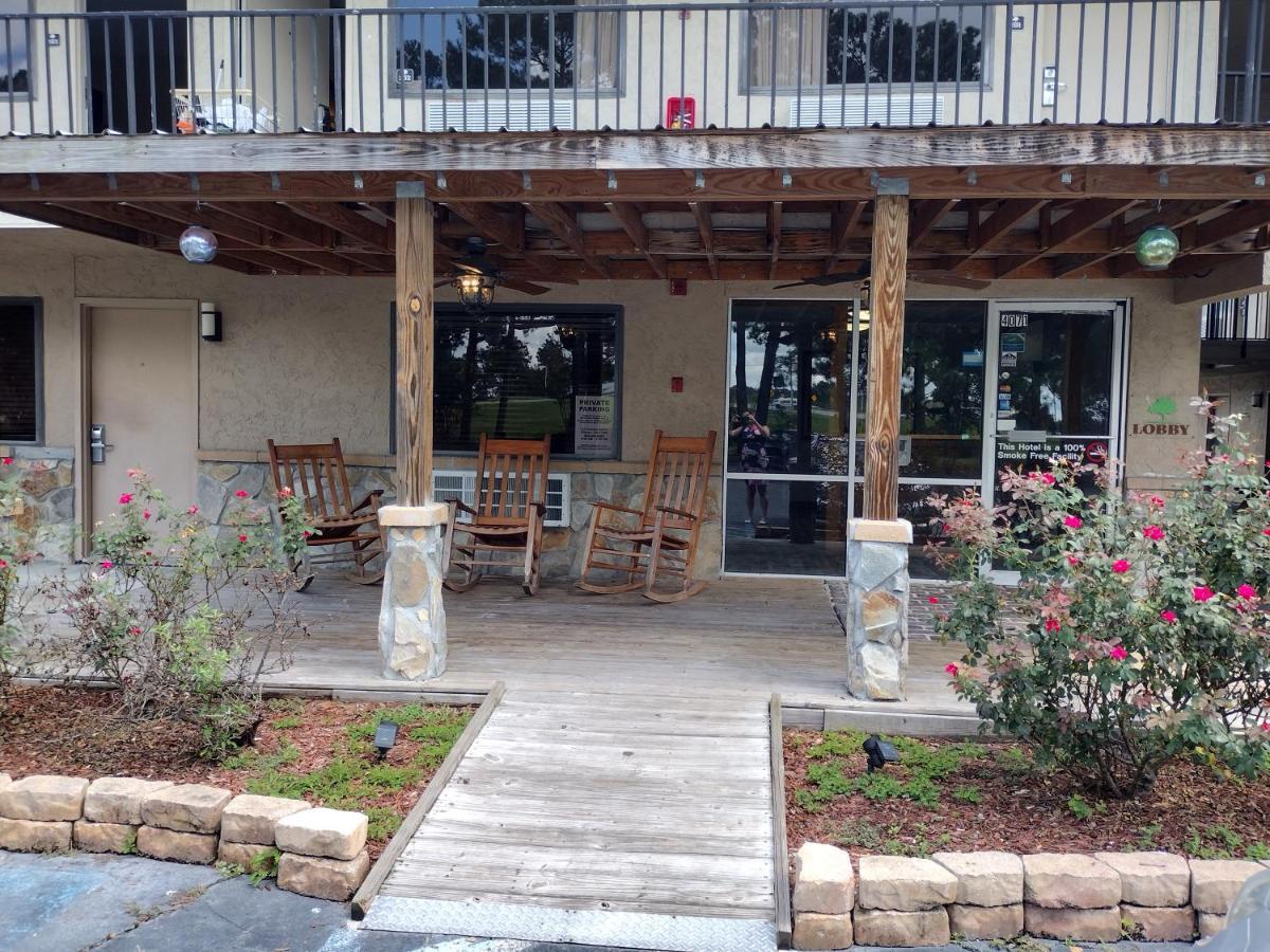 Fairbridge Inn & Suites Richmond Hill Exterior foto